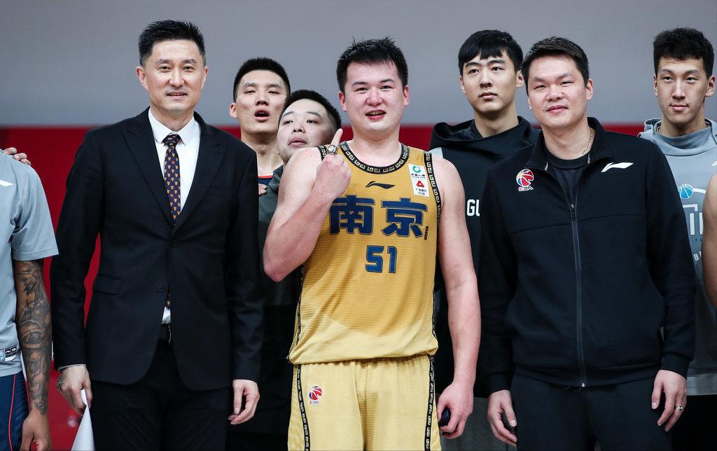 记者拉比奥、于帕、楚阿梅尼、萨利巴缺席训练前者母亲探班扑空