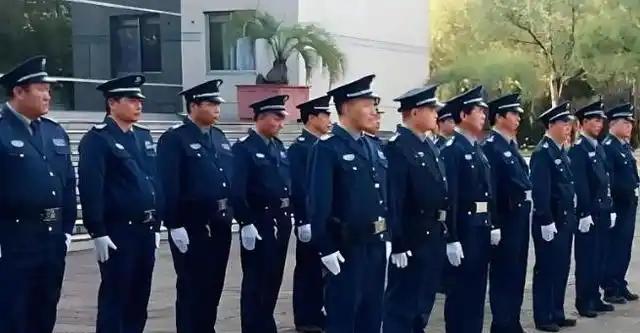 格林评文班亚马赛后离场争议