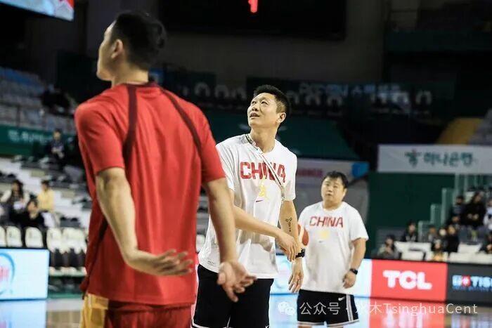 布伦森当选FMVP 尼克斯53年首冠
