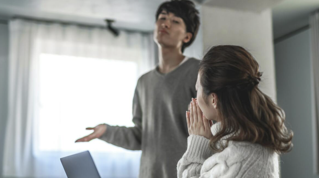 火箭一夜4消息!范乔丹降薪+伊森4年8000万?谢泼德距主控差一步