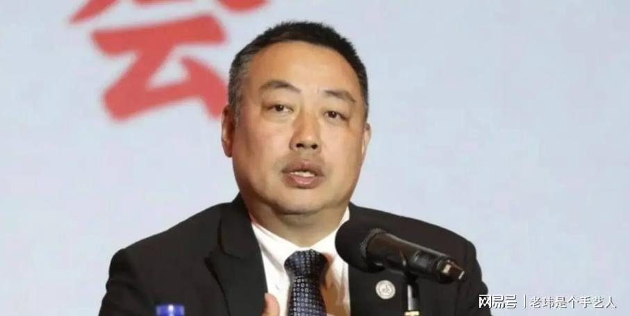 打球就要“夯爆”?虎扑老哥的篮球哲学炸了