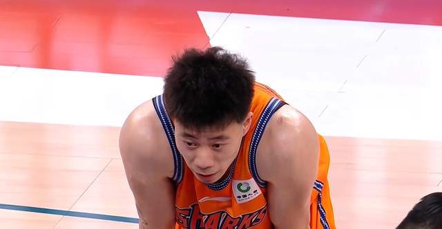 尼克斯夺冠装备销售额创全体育史纪录 前12小时订单超老鹰超级碗峰值