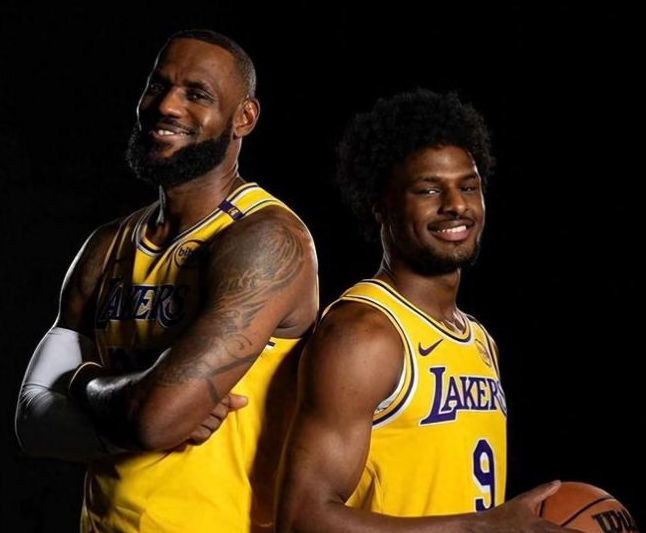 好博体育NBA官方总决赛G5裁判报告:漏吹哈珀对布伦森犯规 无碍尼克斯夺冠