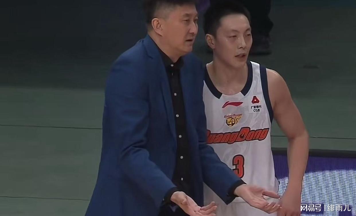 爆了!爆了!文班5年3亿!福克斯离队去尼克斯庆祝!